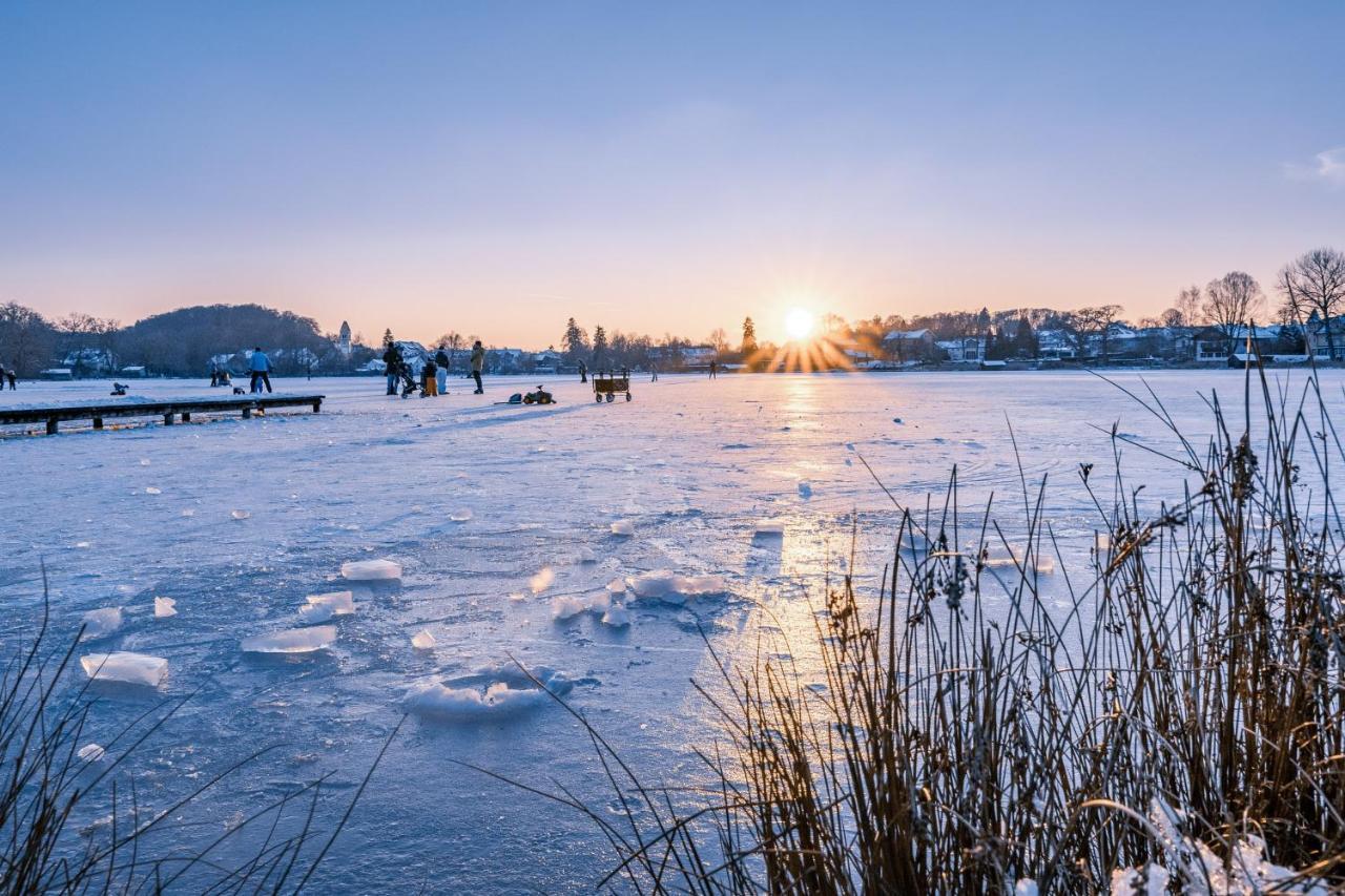 Sopherl Am See - Fruehstueck Auf Der Seeterrasse, Sehr Ruhig Und Wunderschoen Am See, 3 Minuten Nach Oberpfaffenhofen, Viele Radtouren, Restaurants & Cafes In Der Umgebung Weßling Eksteriør billede